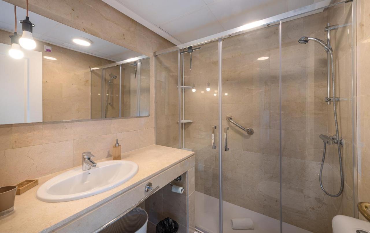 Coto Real 2412 Khios Apartment มานิลบา ภายนอก รูปภาพ